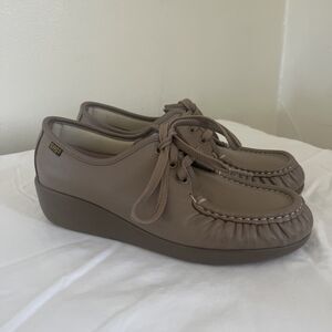SAS Siesta Orthopedic Arch Support Women’s Moccasin Style Sneakers, Mocha- 8.5 W